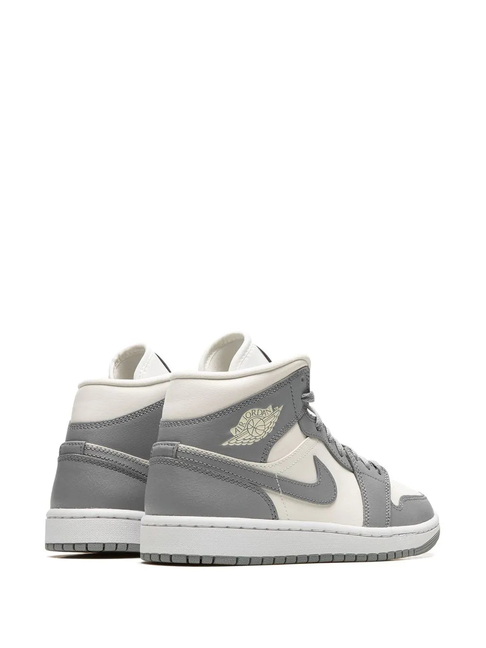 Jordan 1 Mid Smoke Grey sneakers
