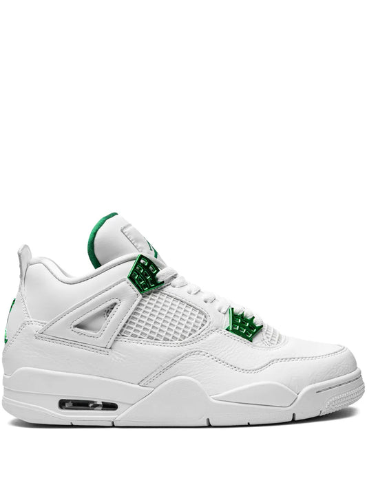 Jordan 4 Retro sneakers